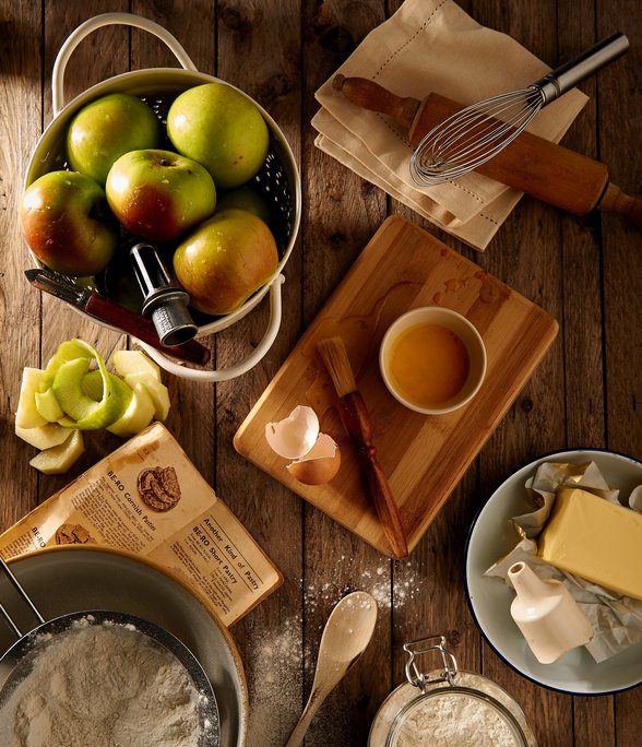 Backzutaten für Apfelkuchen